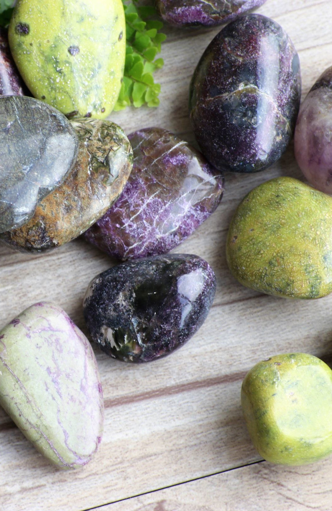 Atlantasite Tumbled Stone (aka Serpentine in Stitchtite)